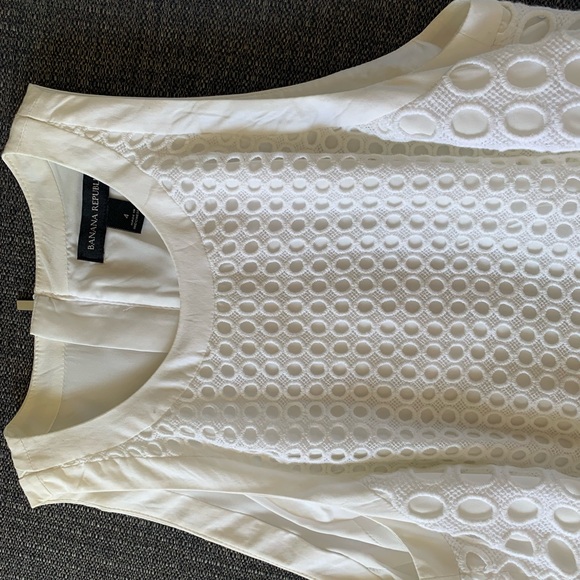 White Sleeveless Textured Dress - Picture 4 of 4